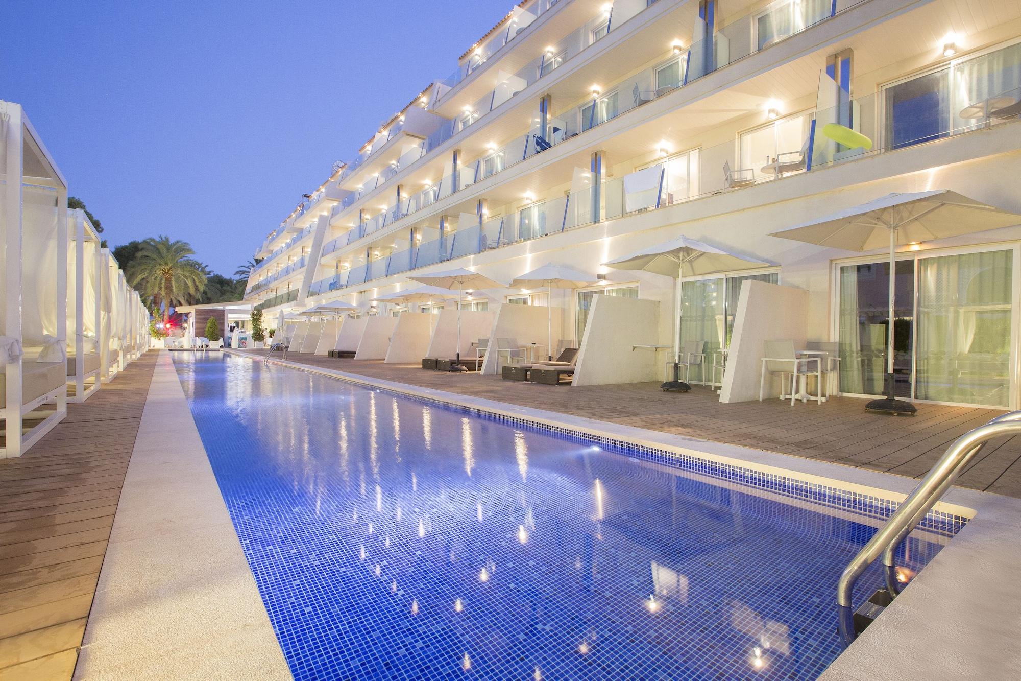 Mar Hotels Playa De Muro Suites Esterno foto