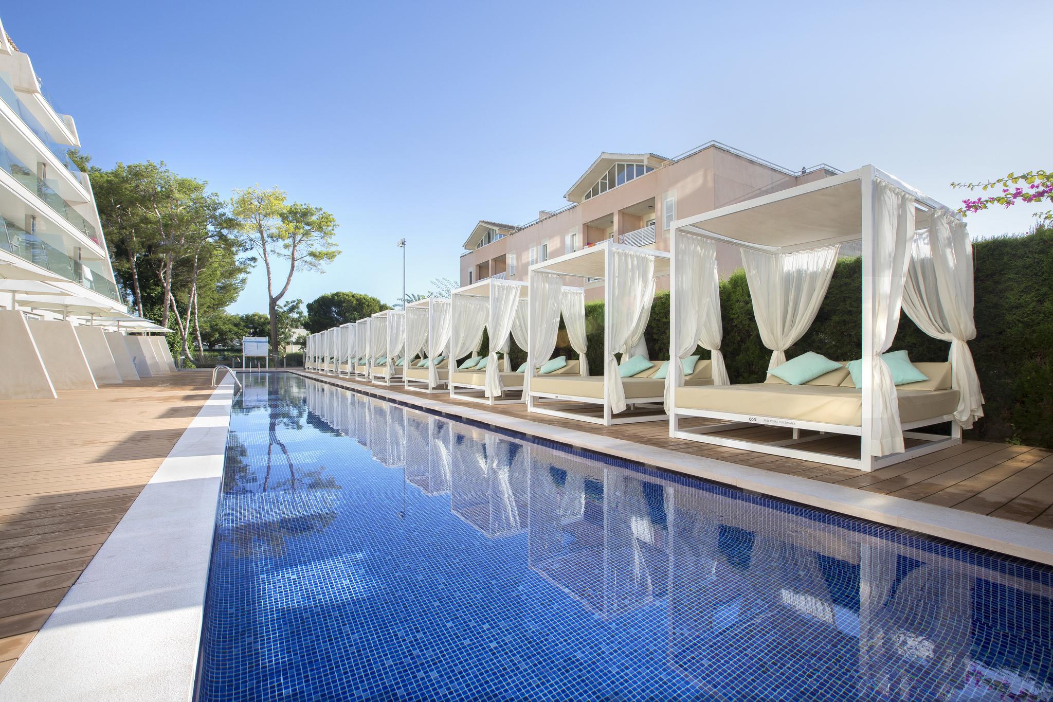 Mar Hotels Playa De Muro Suites Esterno foto