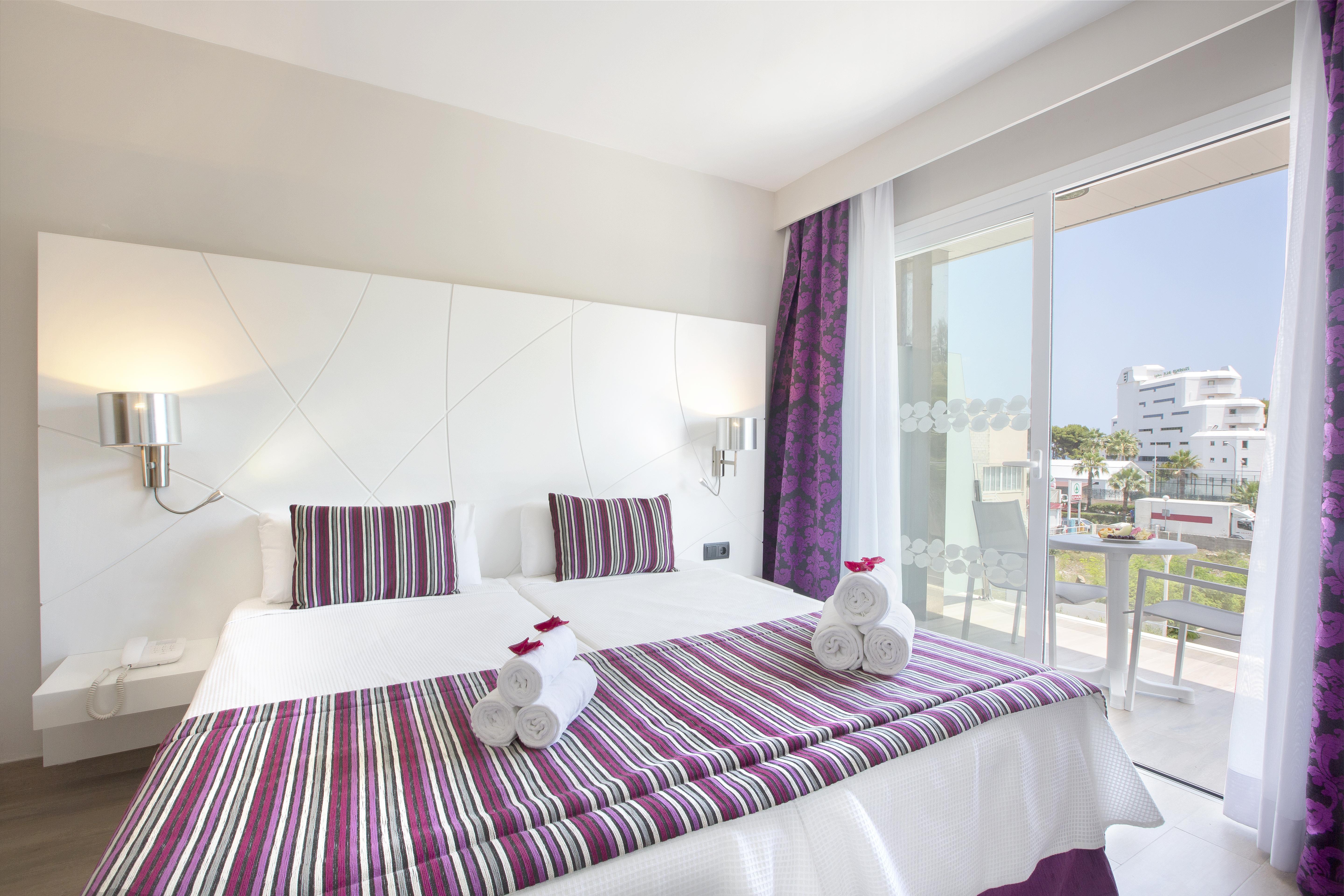 Mar Hotels Playa De Muro Suites Esterno foto