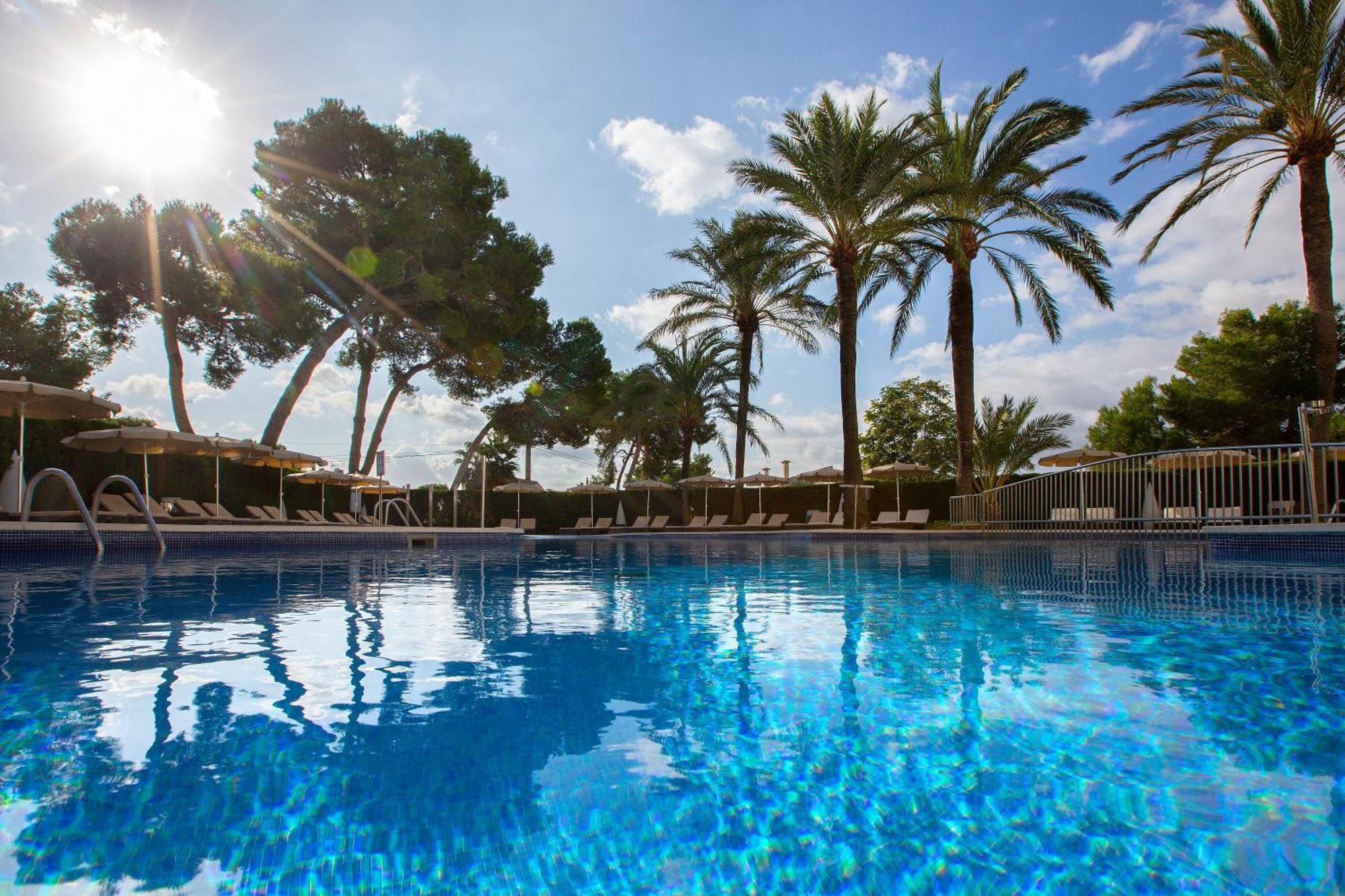 Mar Hotels Playa De Muro Suites Esterno foto