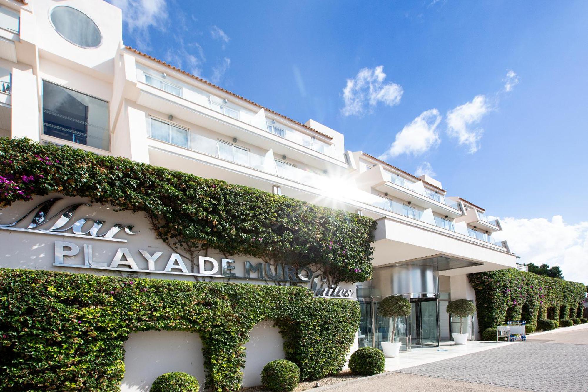 Mar Hotels Playa De Muro Suites Esterno foto