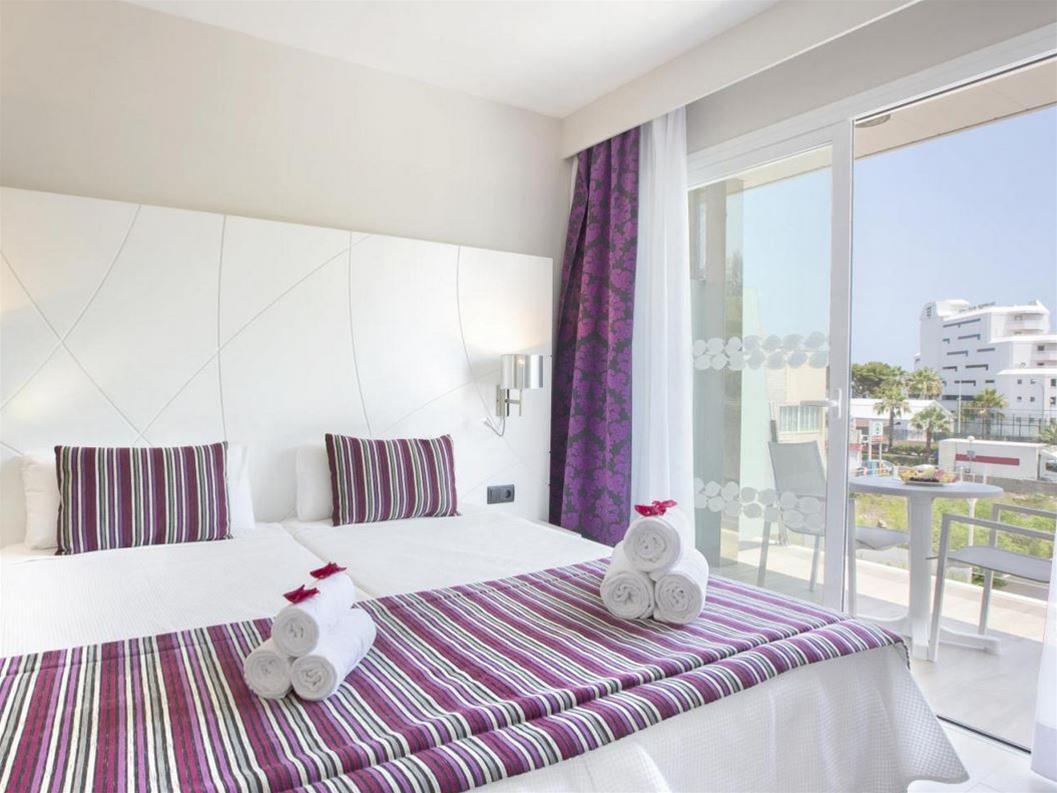 Mar Hotels Playa De Muro Suites Esterno foto